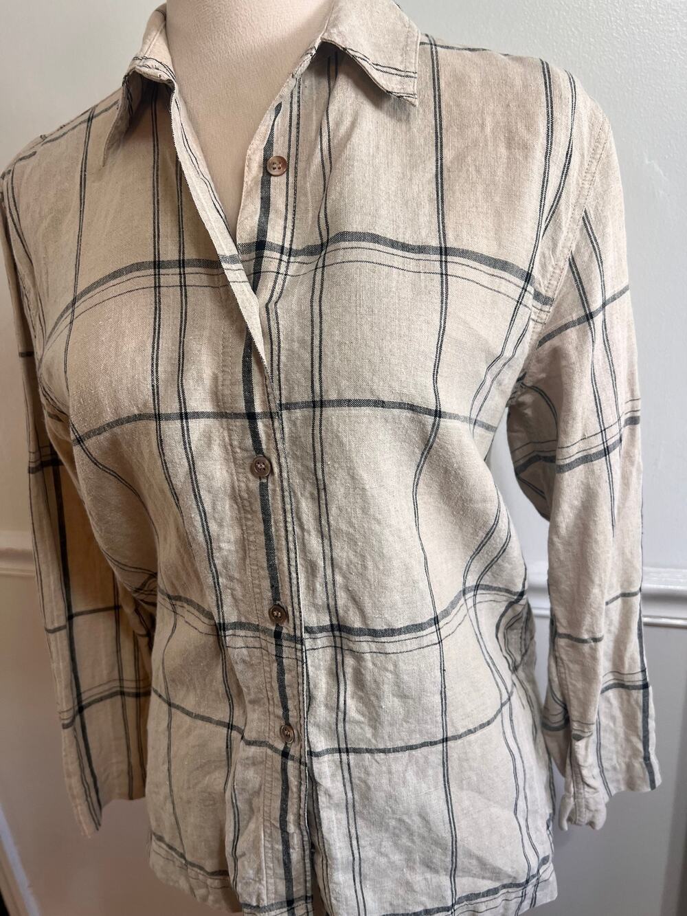 Kate Hill Linen Plaid Button Front Shirt in Beige and Black Size Small Petite